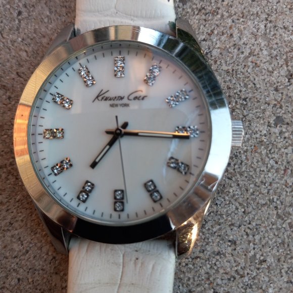 KENNETH COLE Watch White MOP and Diamond Face - Picture 1 of 16